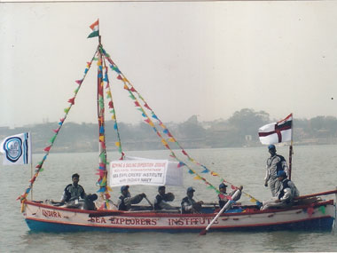Kolkata to Vizag: Rowing and Sailing expedition(2008)
